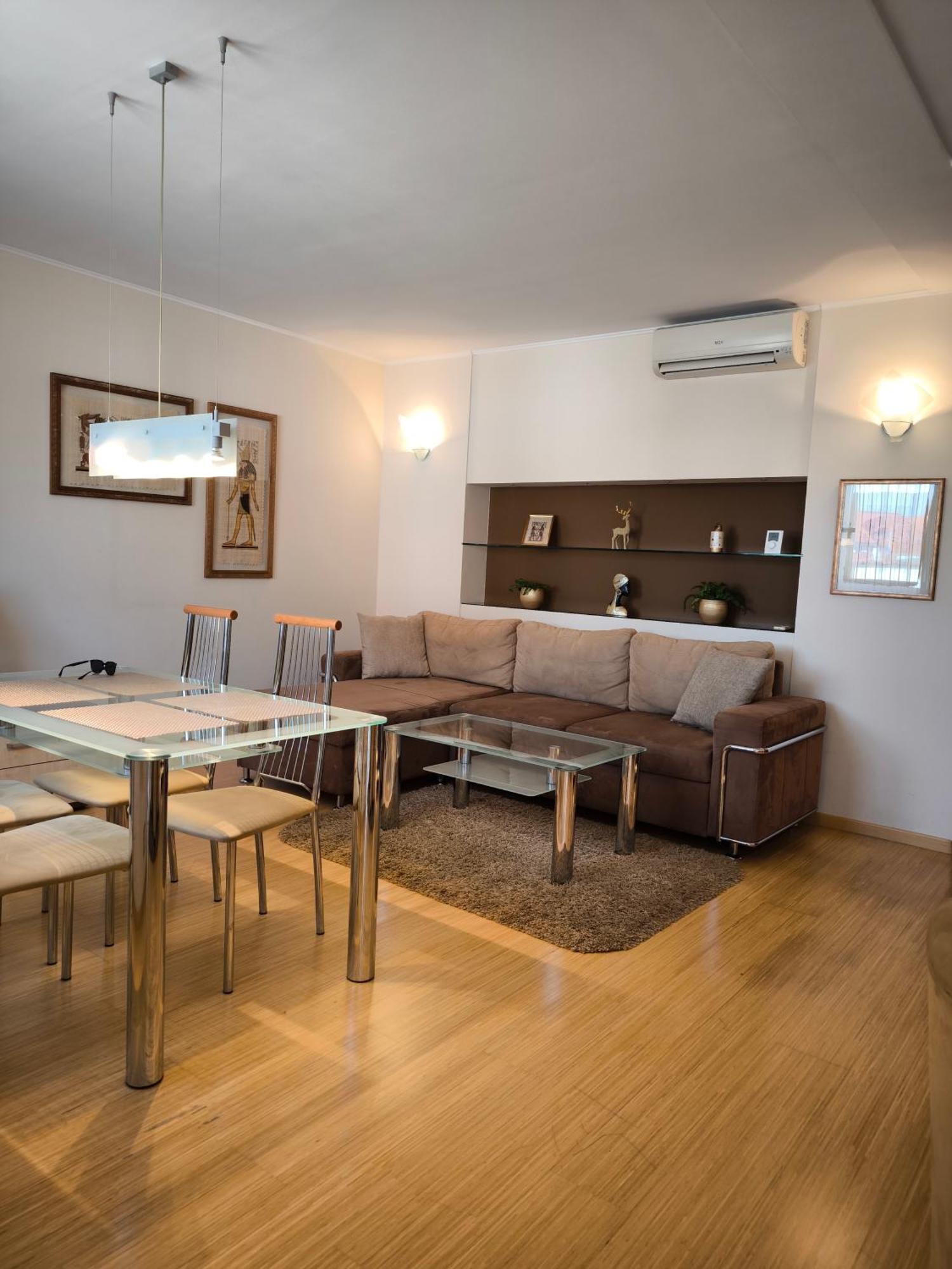 Uroczy Apartament Przy Deptaku Z Parkingiem. Polanica-Zdrój Eksteriør bilde